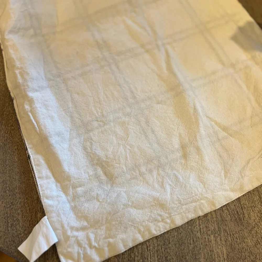 18 x 15 inch 100% Cotton Windowpane Table Runner